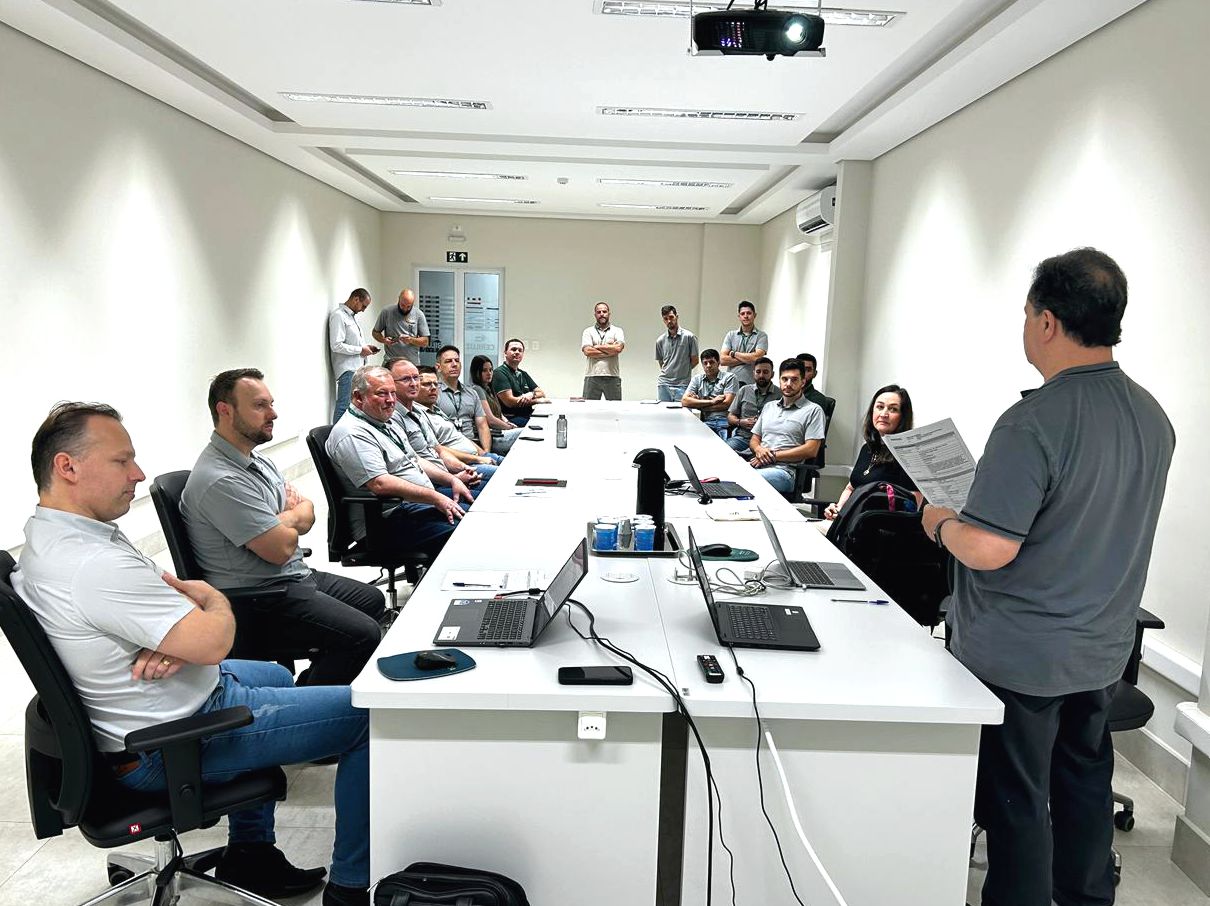 CERILUZ PASSA POR AUDITORIA PARA MONITORAMENTO DA CERTIFICAÇÃO ISO 9001